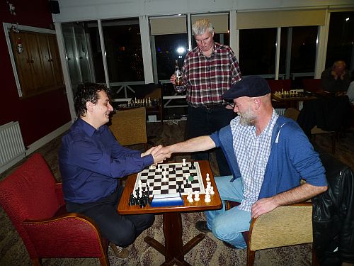 Bogdan Neaga v Andrew Ingram blitz17Dec14 