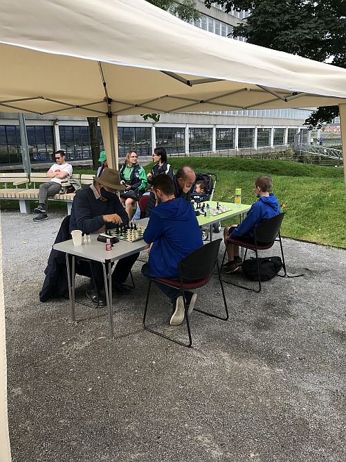 Round 1 boards 7 to 8