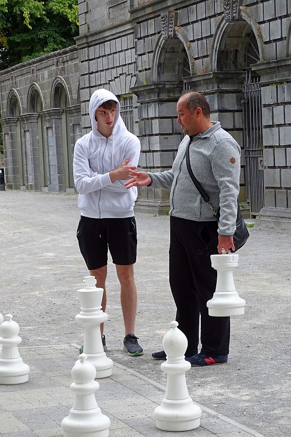 Final James v Oleg analysing after game