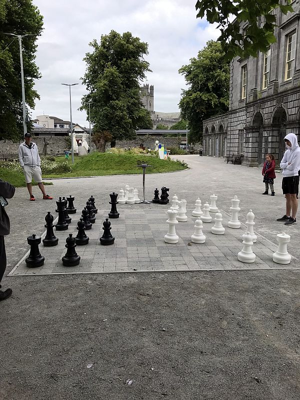 Final James v Oleg Black move 11