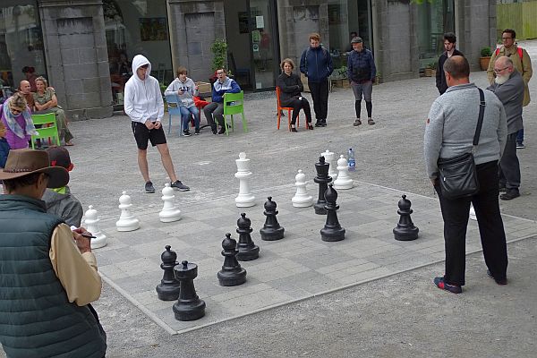 Final James v Oleg Black move 26