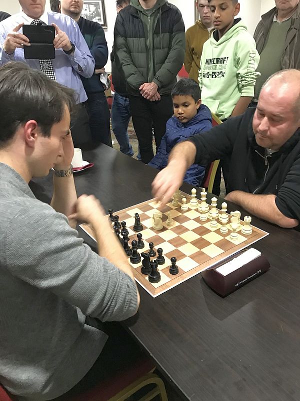 Best of 4 Blitz playoff IM Oleg v FM Zalan