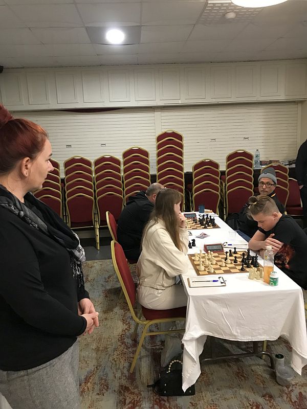 Round 5 Maryna Petrenko v Korneliuz Bartczak